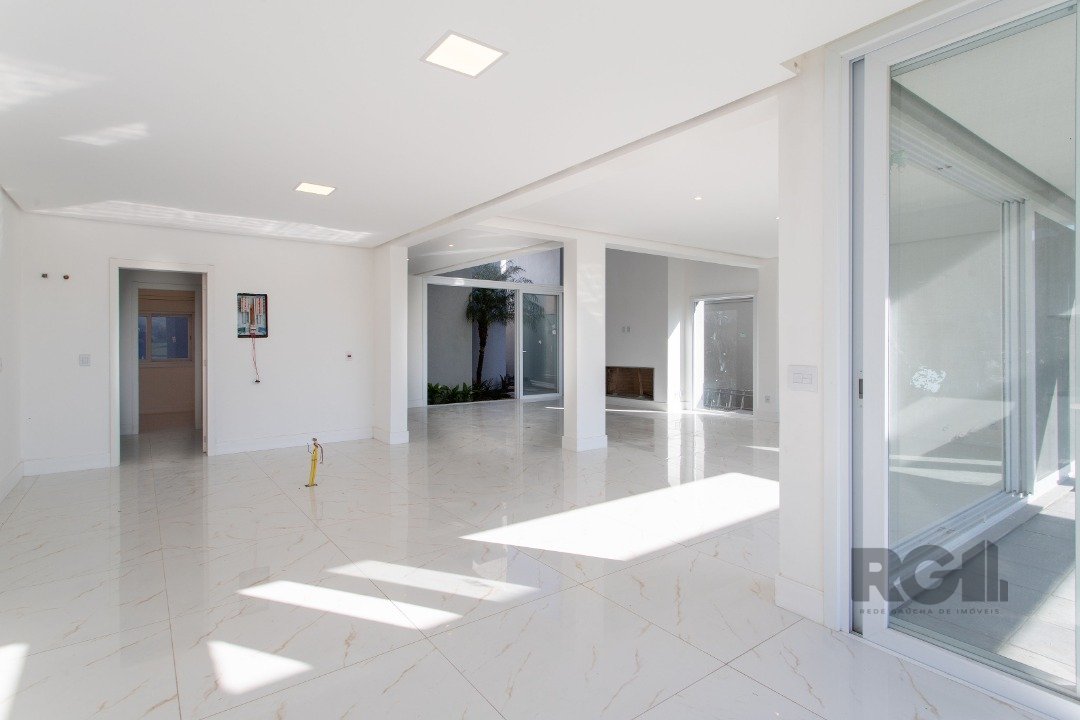 Casa de Condomínio para alugar com 4 quartos, 296m² - Foto 13