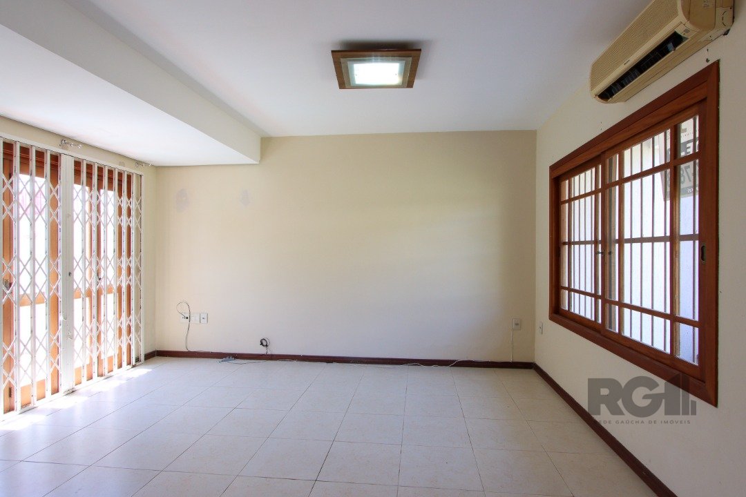 Casa de Condomínio à venda com 3 quartos, 169m² - Foto 2