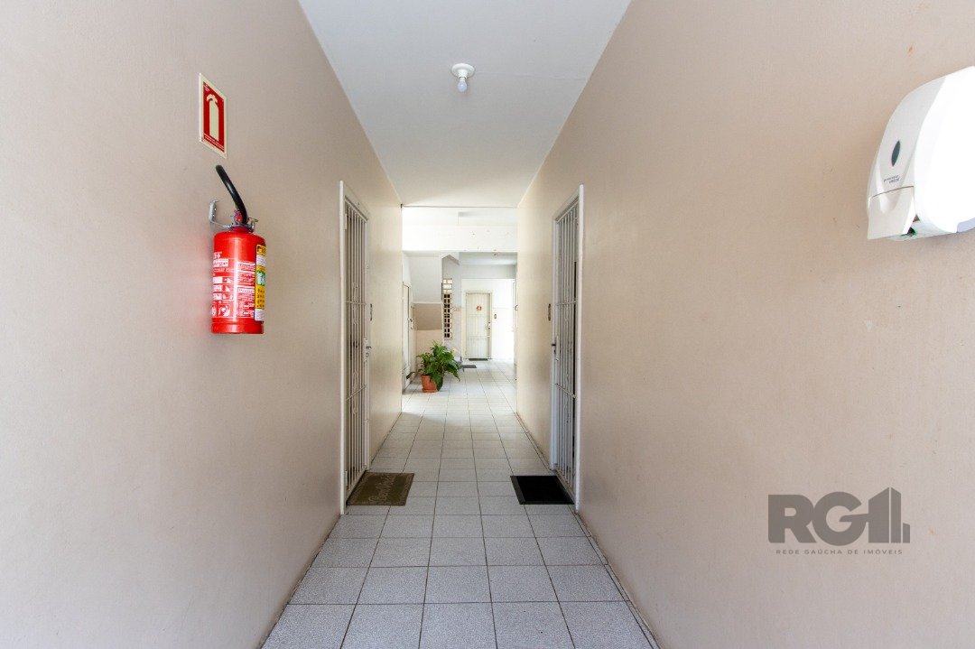 Apartamento à venda com 1 quarto, 43m² - Foto 19