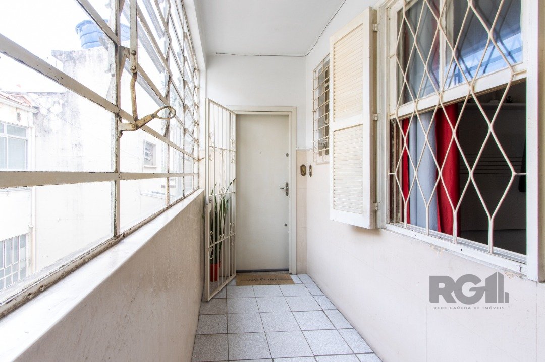 Apartamento à venda com 1 quarto, 43m² - Foto 18