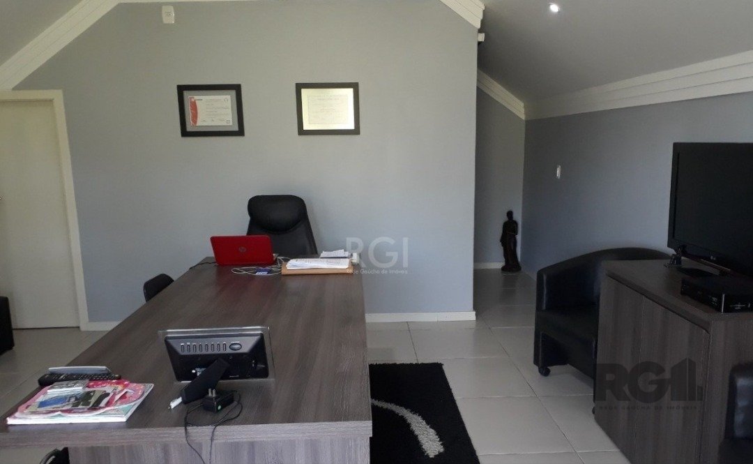 Casa para alugar com 3 quartos, 272m² - Foto 17