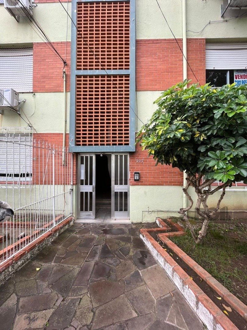 Apartamento à venda com 2 quartos, 71m² - Foto 1