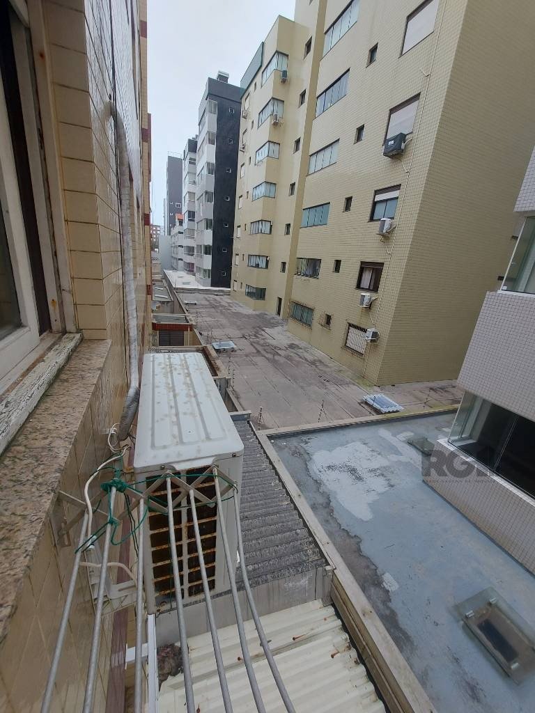 Apartamento à venda com 1 quarto, 27m² - Foto 12