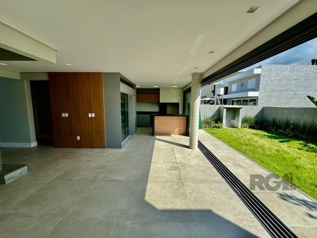 Casa de Condomínio à venda com 4 quartos, 216m² - Foto 17