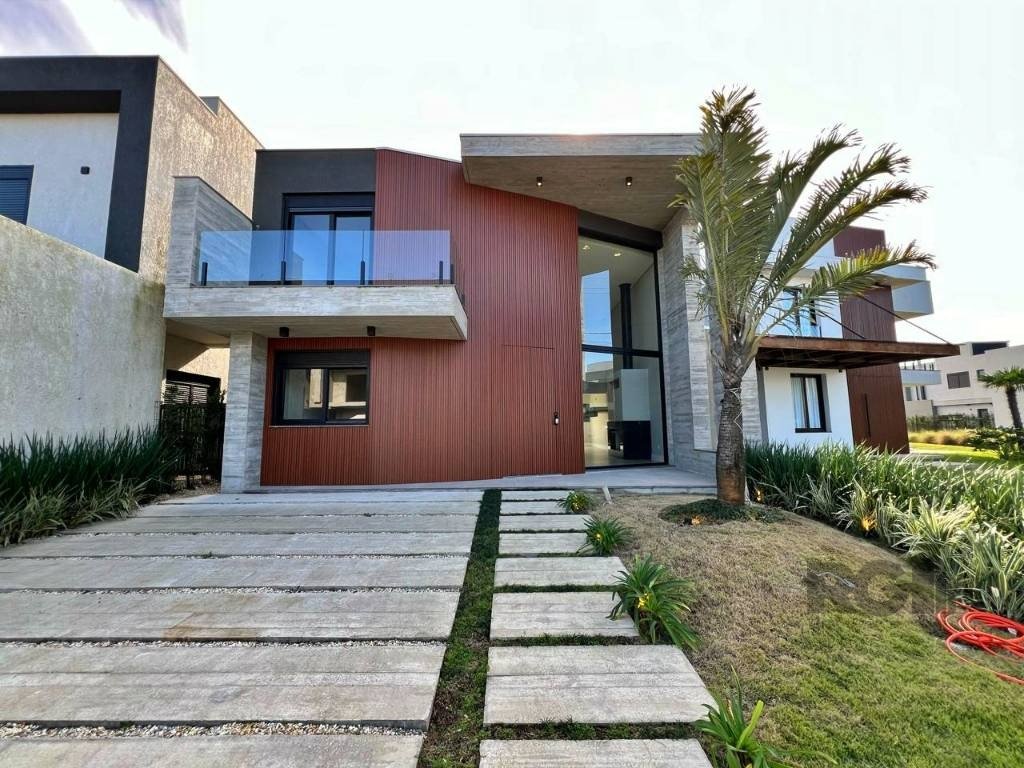 Casa de Condomínio à venda com 4 quartos, 216m² - Foto 3