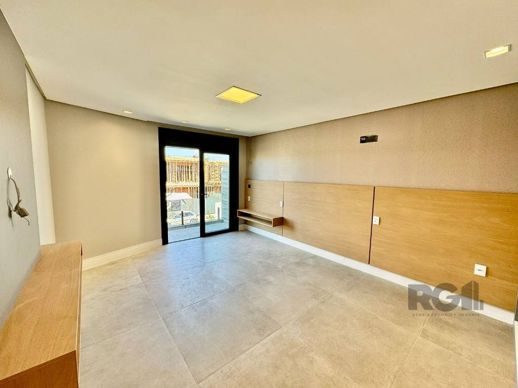 Casa de Condomínio à venda com 4 quartos, 216m² - Foto 36