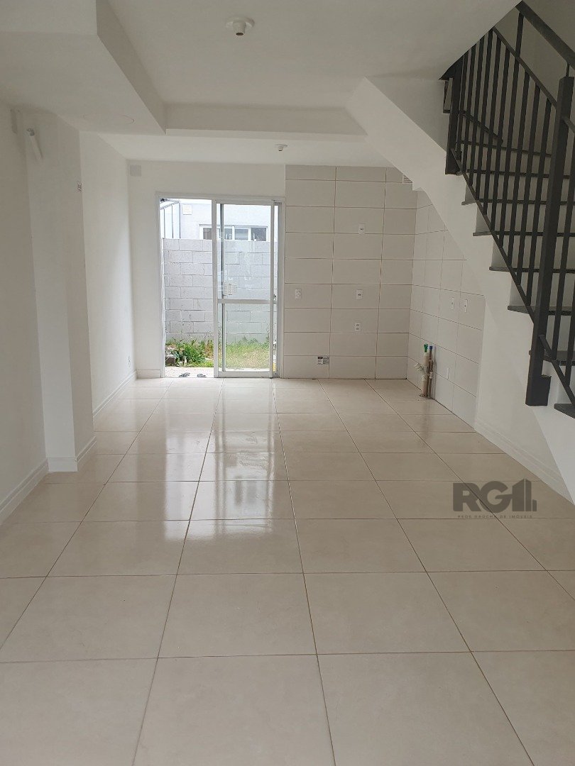 Casa de Condomínio para alugar com 2 quartos, 88m² - Foto 1