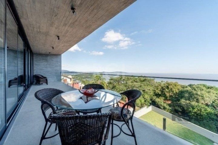 Casa para alugar com 3 quartos, 525m² - Foto 1