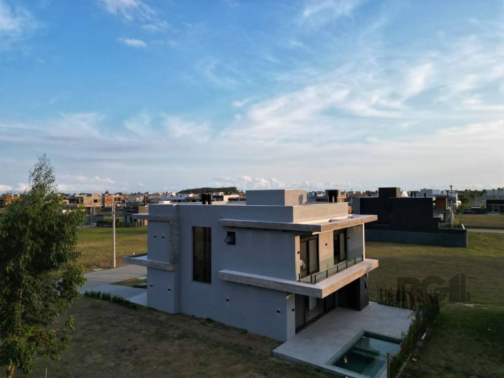 Casa de Condomínio à venda com 4 quartos, 233m² - Foto 5