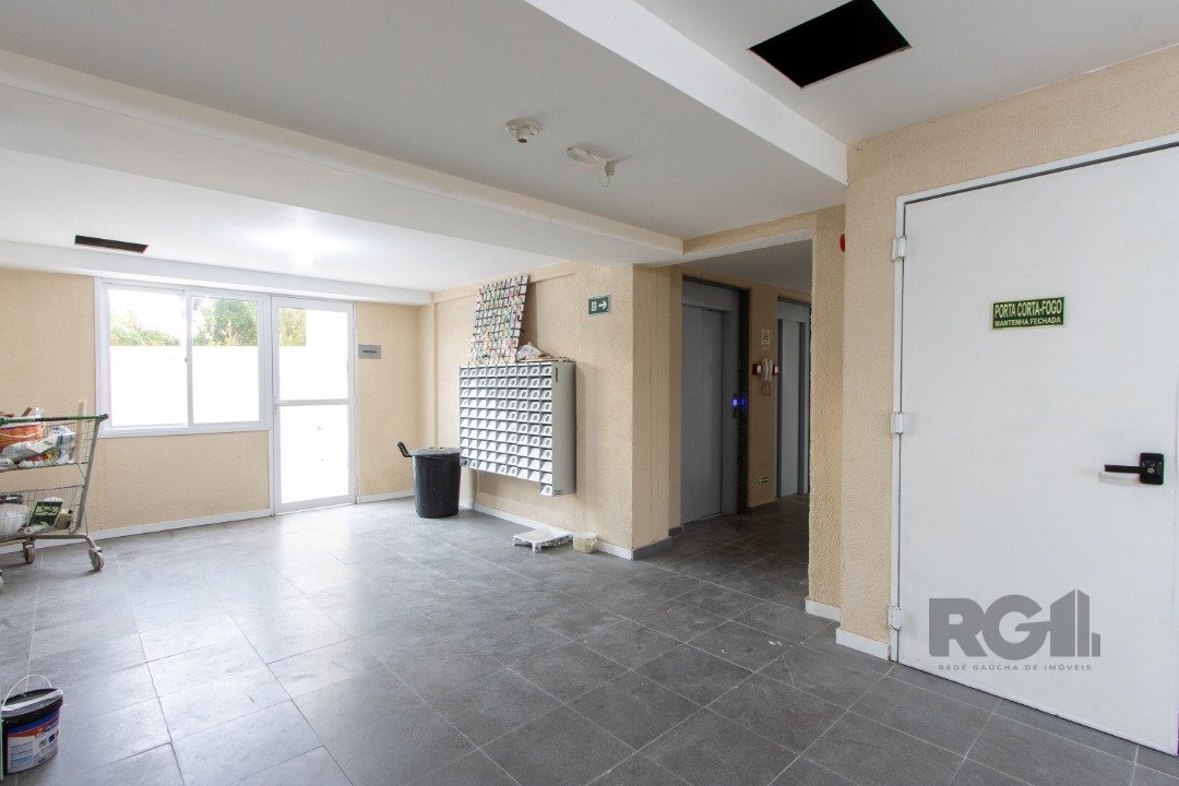 Apartamento à venda com 2 quartos, 44m² - Foto 28