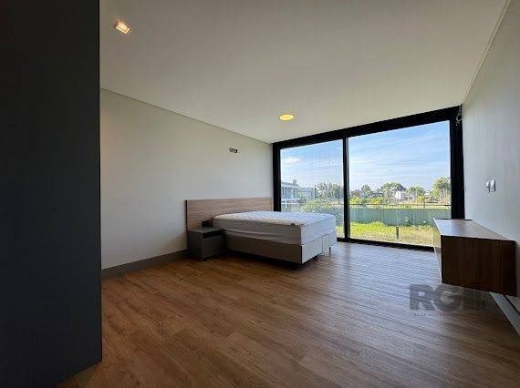 Casa de Condomínio à venda com 4 quartos, 207m² - Foto 8