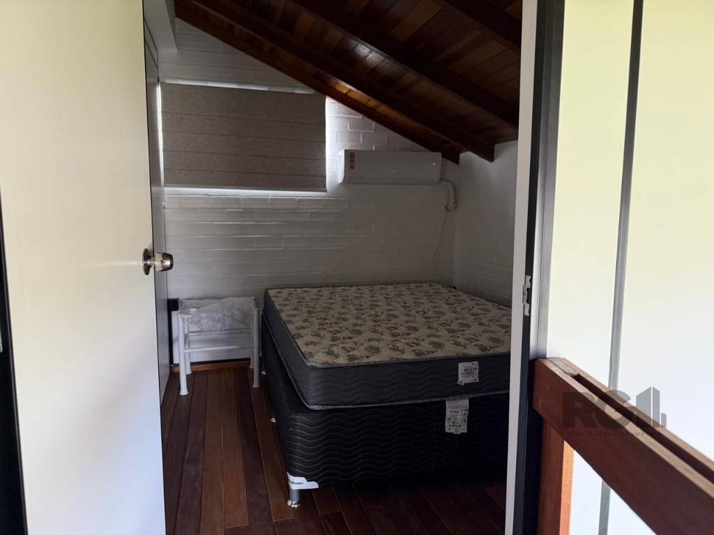 Casa à venda com 4 quartos, 14m² - Foto 13