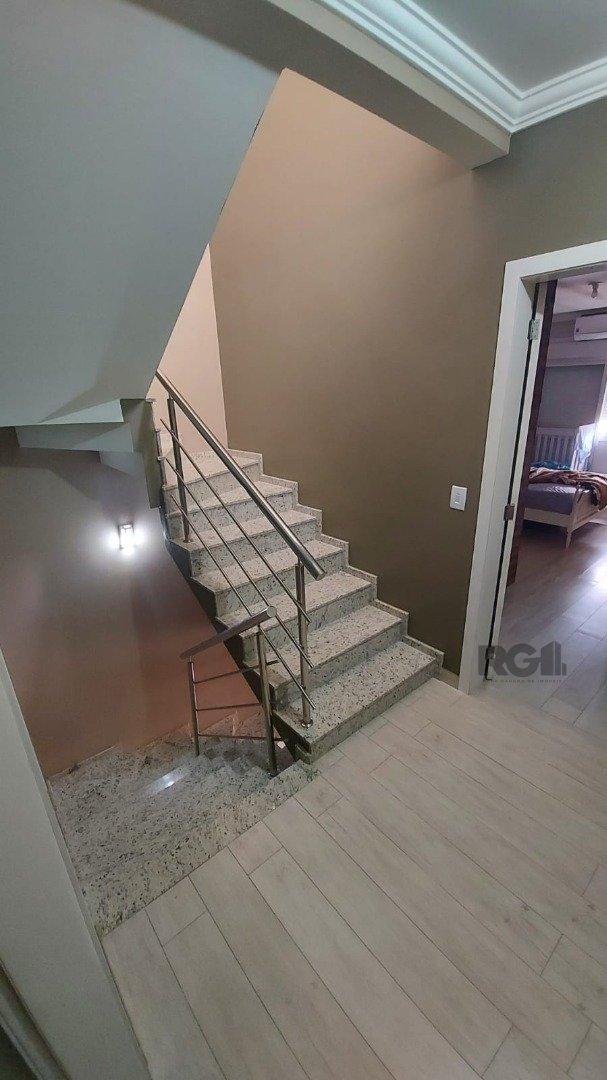 Casa à venda com 2 quartos, 151m² - Foto 2