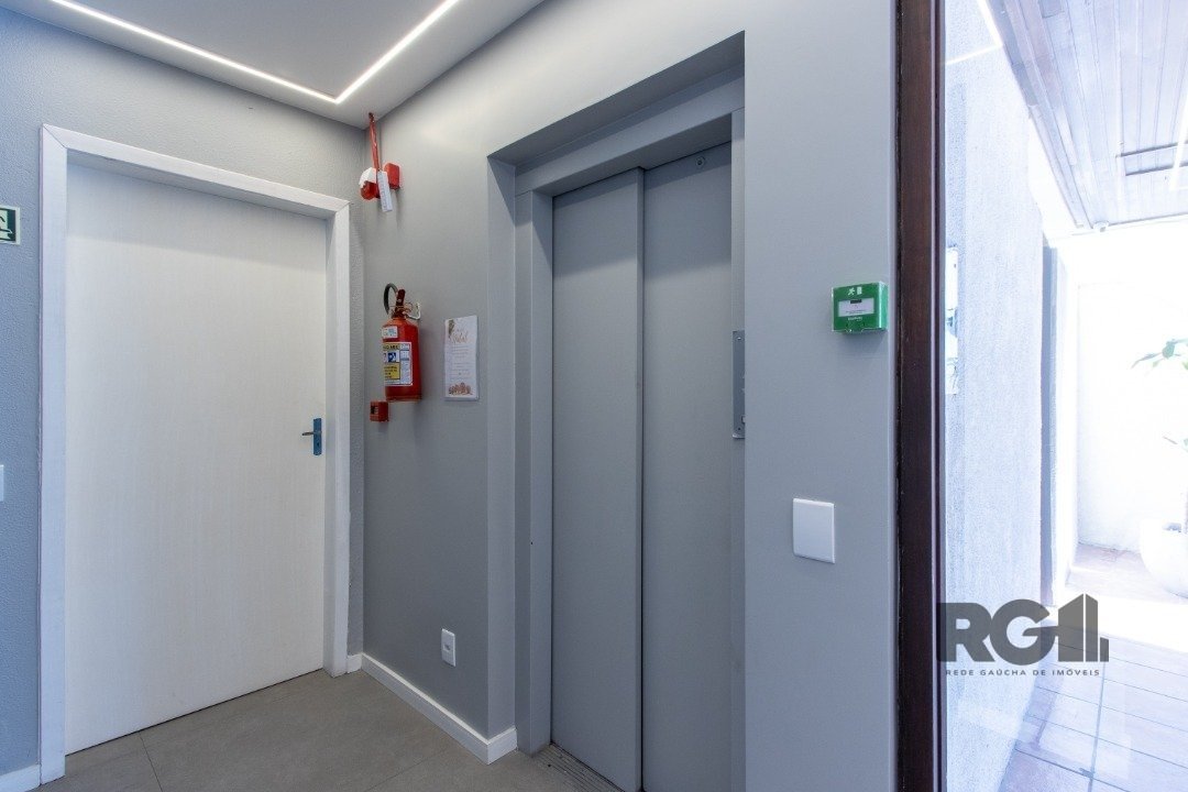 Apartamento à venda com 2 quartos, 61m² - Foto 21