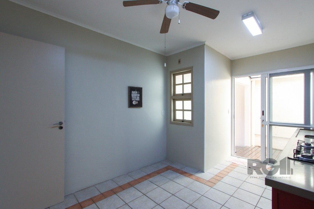 Casa de Condomínio para alugar com 3 quartos, 150m² - Foto 11