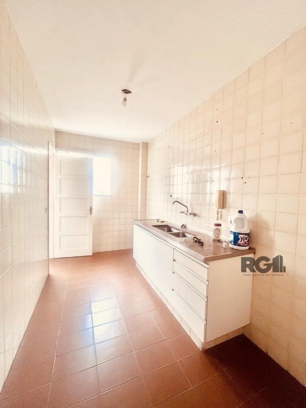 Apartamento para alugar com 2 quartos, 75m² - Foto 6