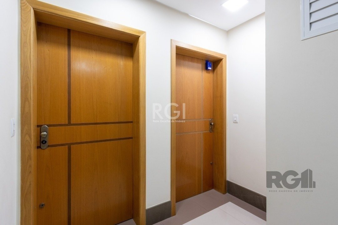 Apartamento à venda com 2 quartos, 61m² - Foto 2