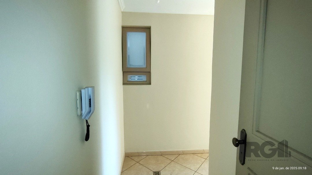 Apartamento à venda com 2 quartos, 81m² - Foto 2