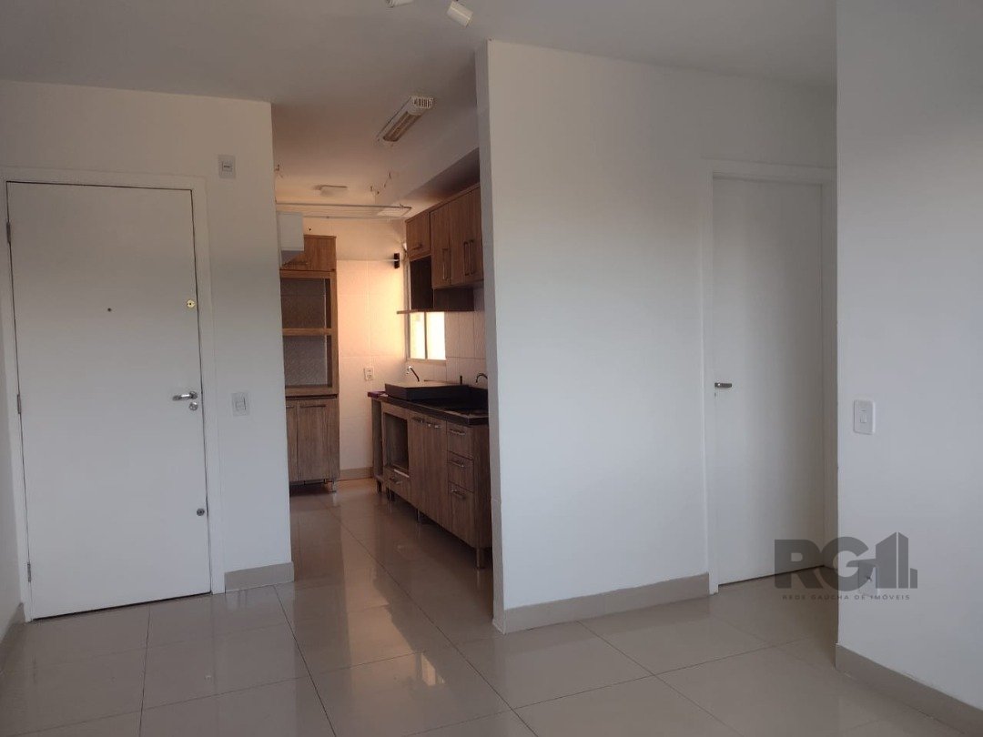 Apartamento à venda com 2 quartos, 42m² - Foto 2