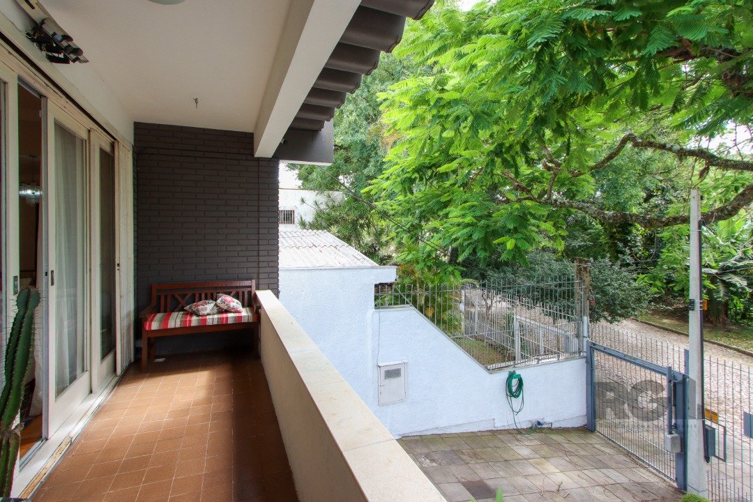 Casa para alugar com 5 quartos, 290m² - Foto 16