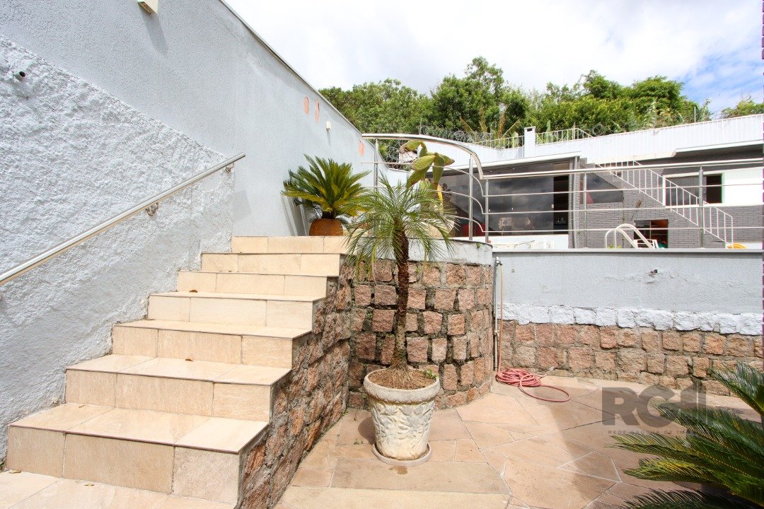 Casa para alugar com 5 quartos, 290m² - Foto 39