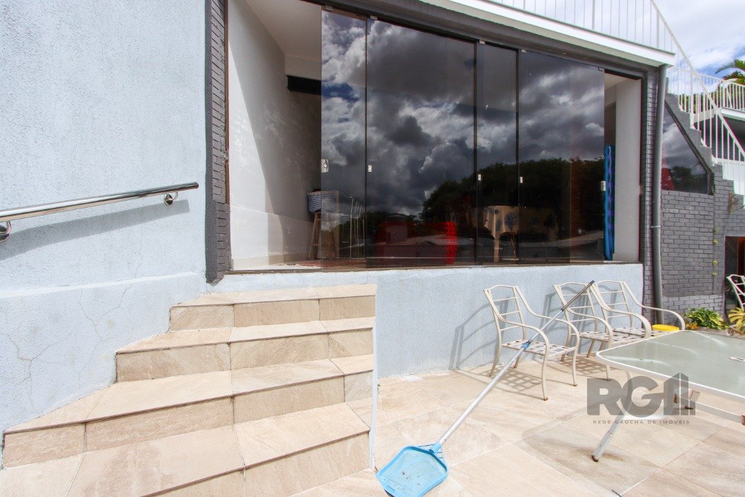 Casa para alugar com 5 quartos, 290m² - Foto 47