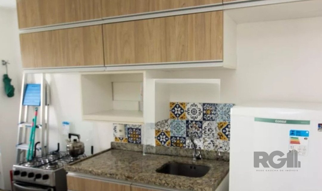 Apartamento à venda com 2 quartos, 44m² - Foto 17