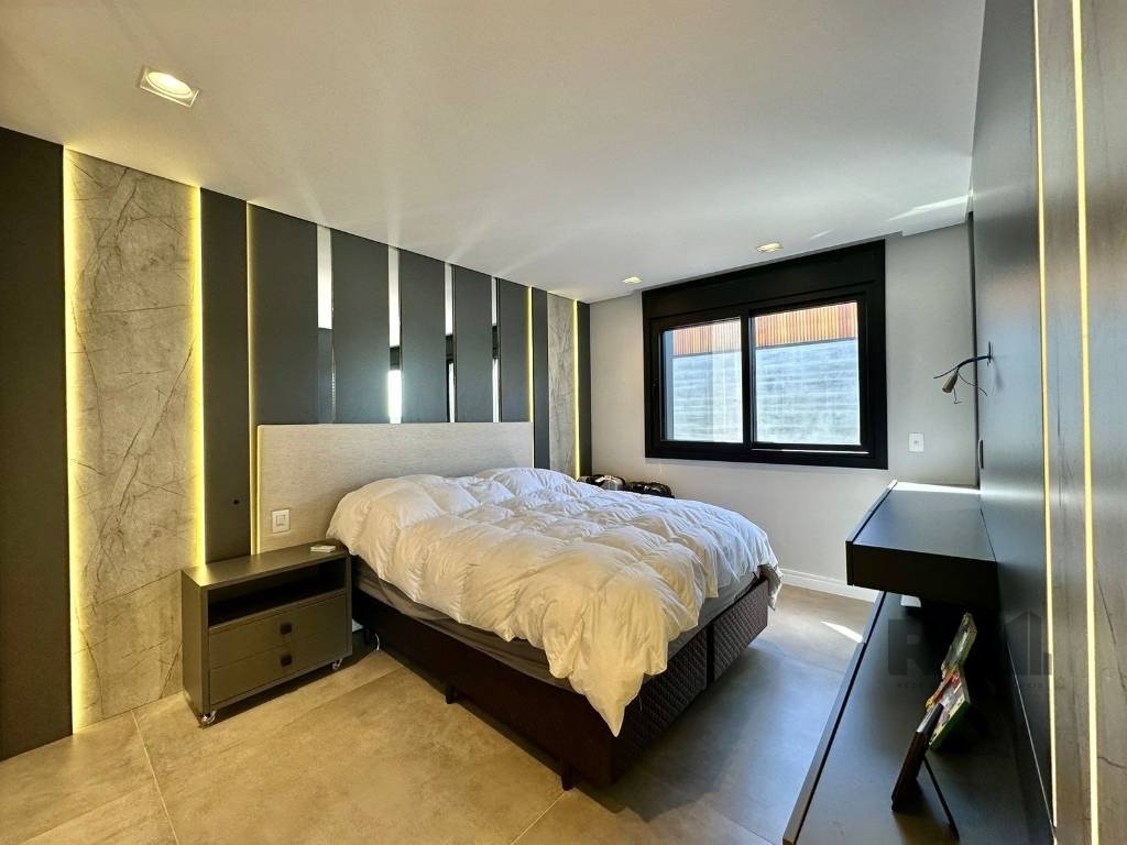 Casa de Condomínio à venda com 4 quartos, 230m² - Foto 29