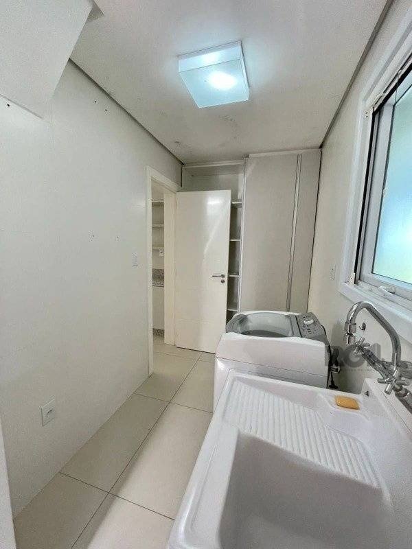 Casa de Condomínio à venda com 4 quartos, 246m² - Foto 11