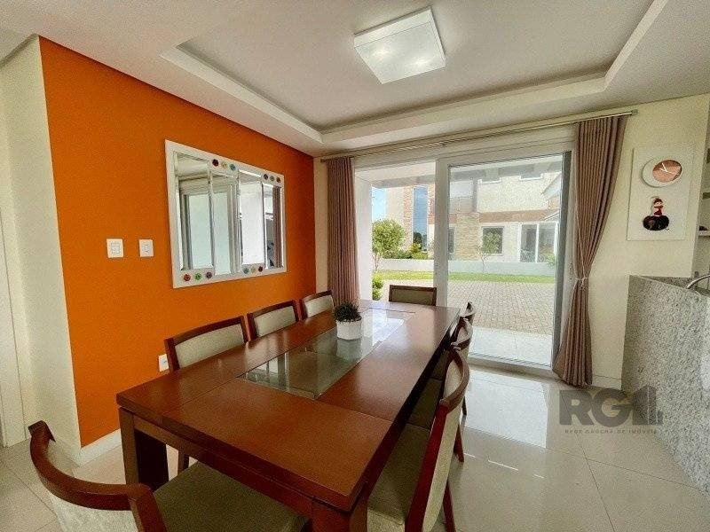 Casa de Condomínio à venda com 4 quartos, 246m² - Foto 5