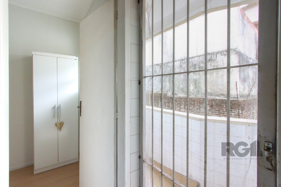 Apartamento para alugar com 2 quartos, 76m² - Foto 9