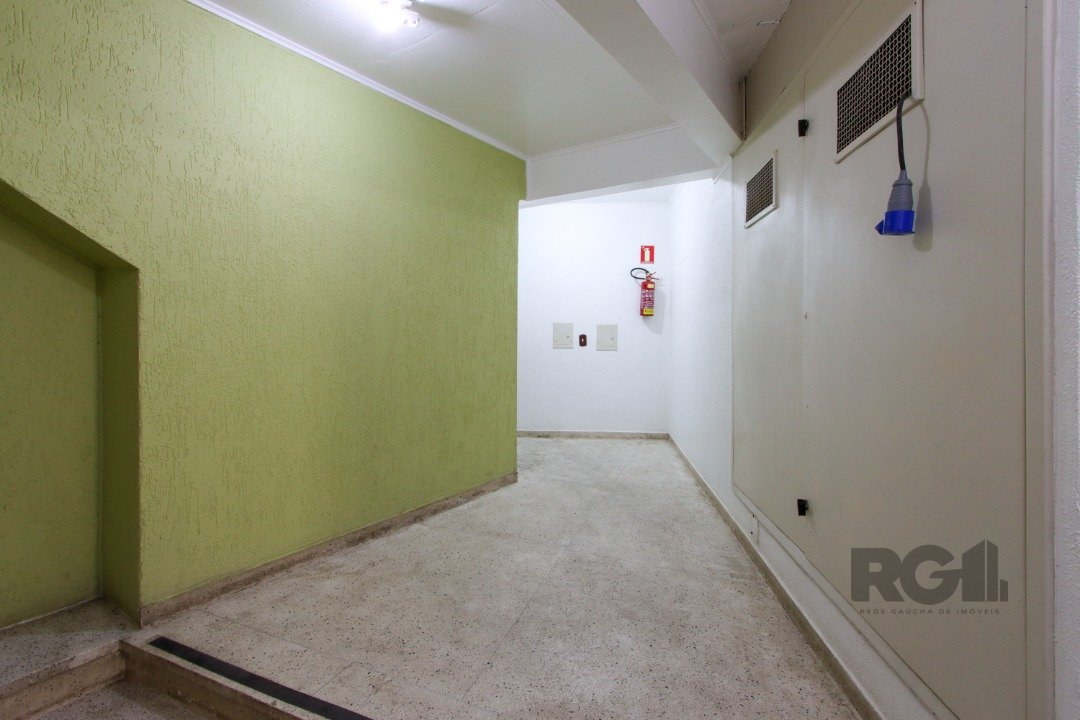 Apartamento para alugar com 2 quartos, 76m² - Foto 28