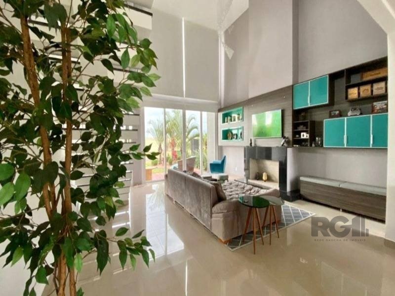 Casa de Condomínio à venda com 4 quartos, 324m² - Foto 2