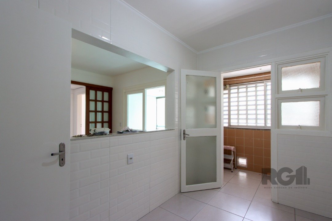 Apartamento para alugar com 2 quartos, 75m² - Foto 4