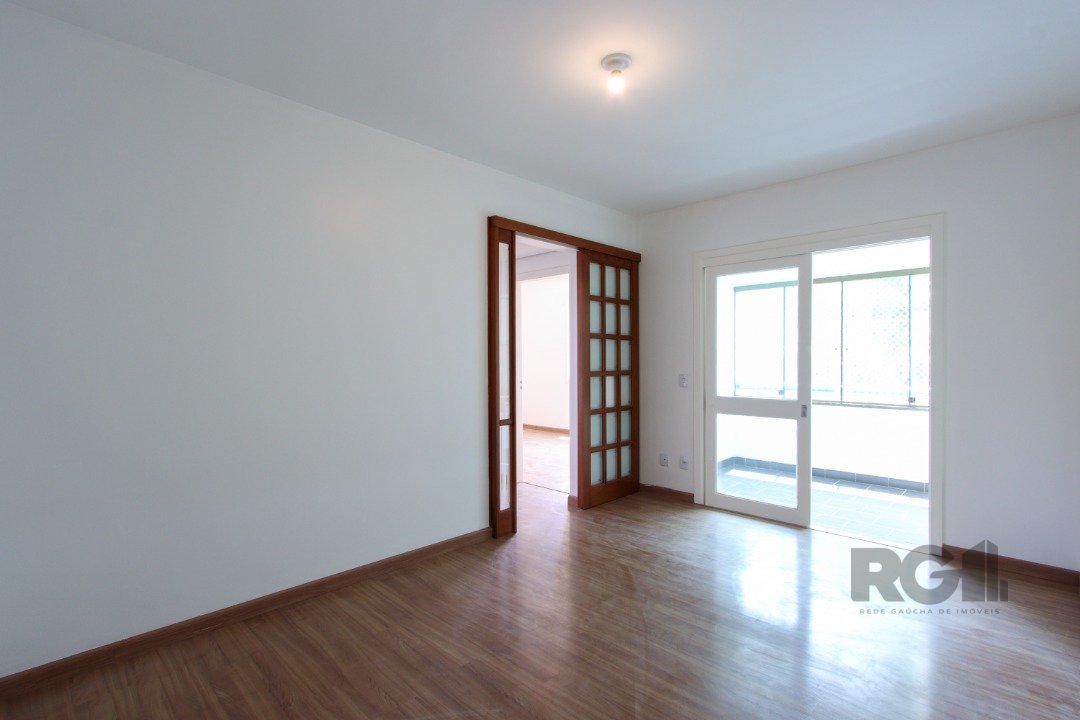 Apartamento para alugar com 2 quartos, 75m² - Foto 9