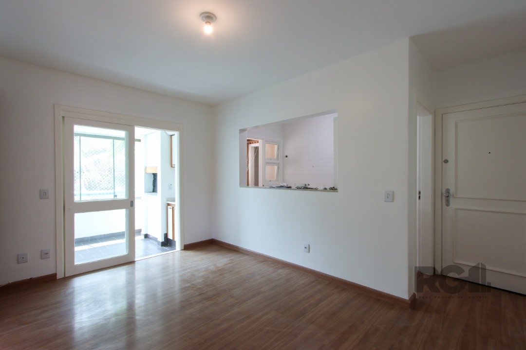 Apartamento para alugar com 2 quartos, 75m² - Foto 1