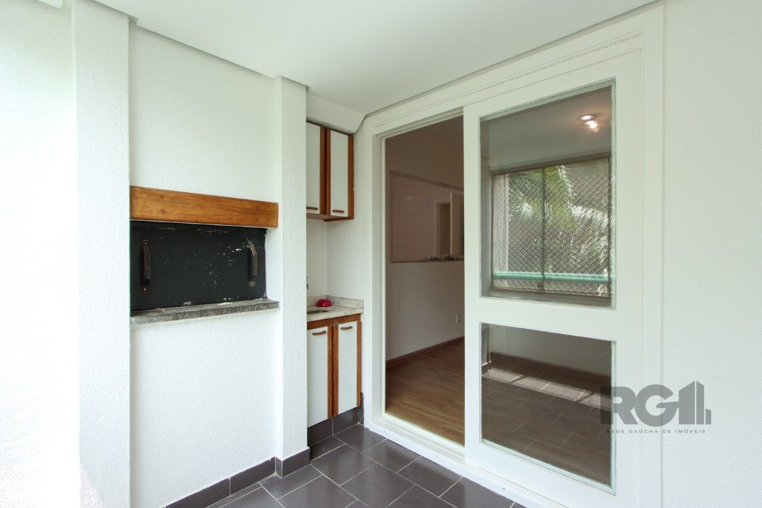 Apartamento para alugar com 2 quartos, 75m² - Foto 11