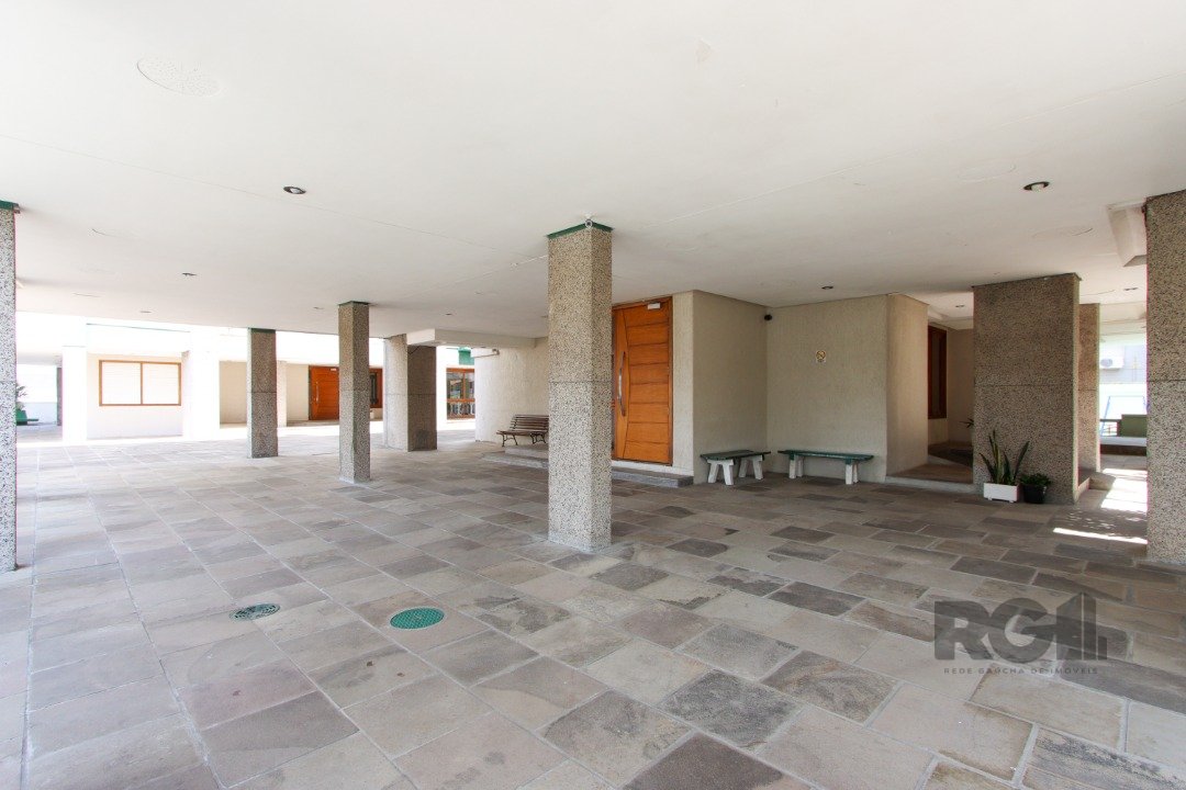 Apartamento para alugar com 2 quartos, 75m² - Foto 27