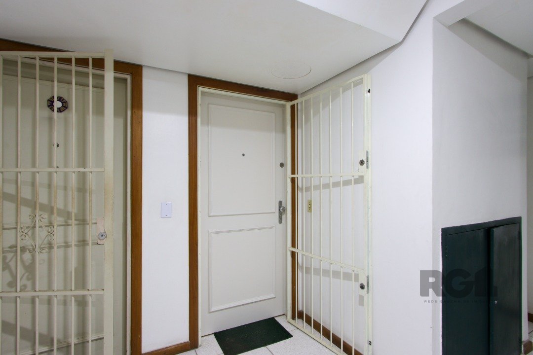 Apartamento para alugar com 2 quartos, 75m² - Foto 23