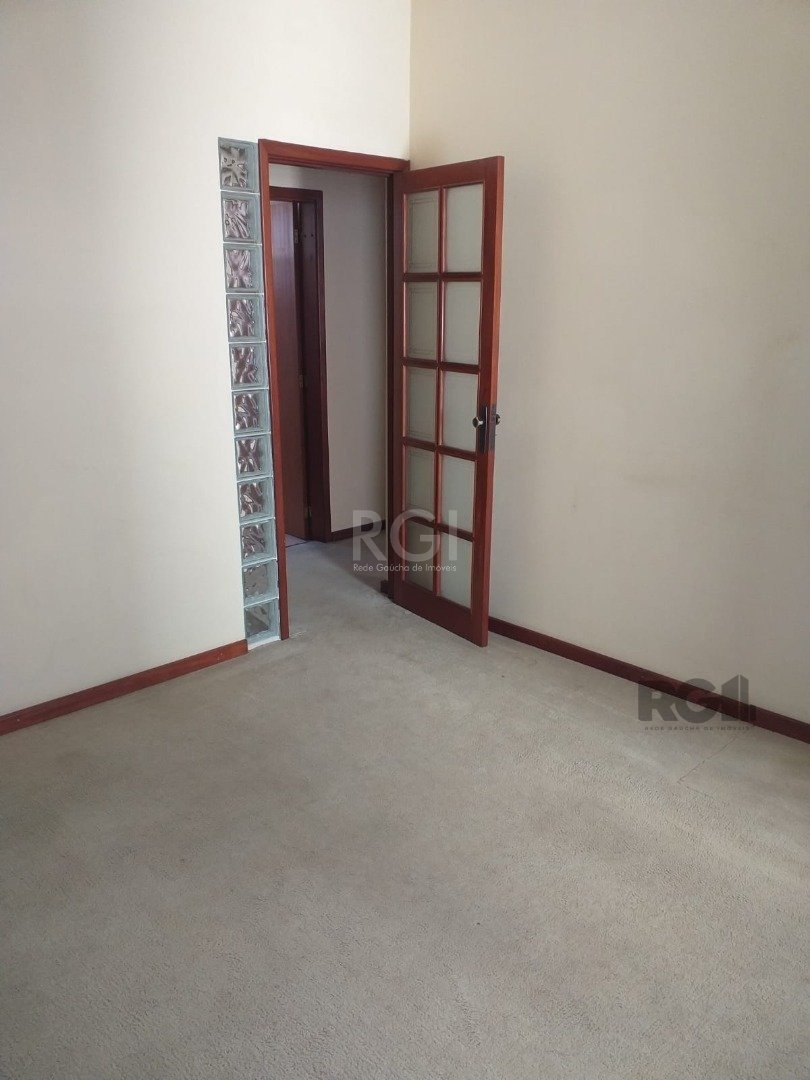 Apartamento à venda com 2 quartos, 62m² - Foto 2