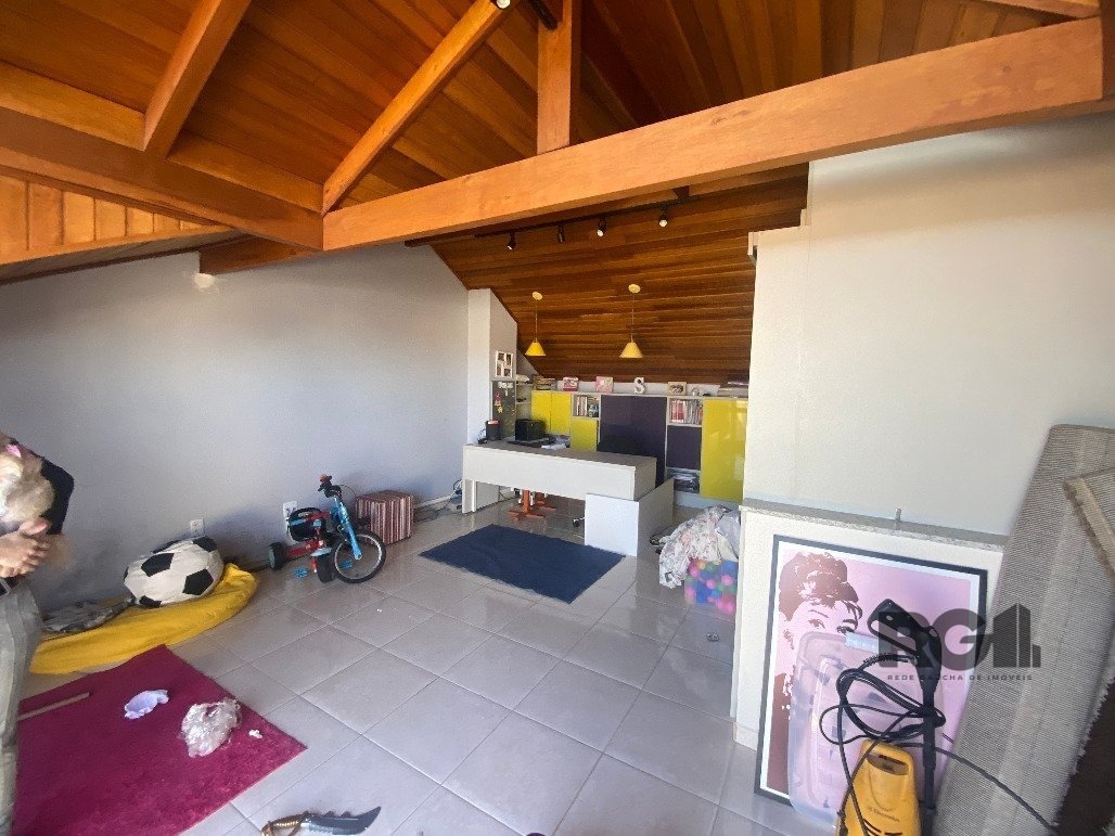 Casa para alugar com 3 quartos, 225m² - Foto 19