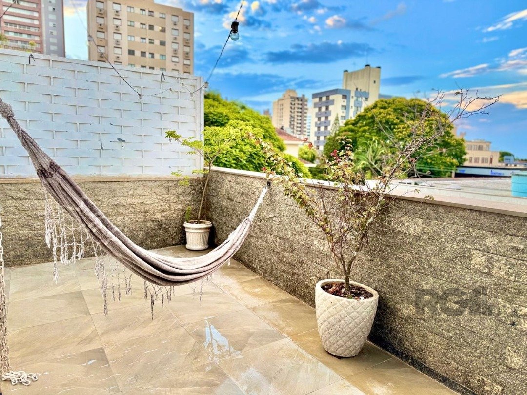 Cobertura à venda com 2 quartos, 128m² - Foto 2