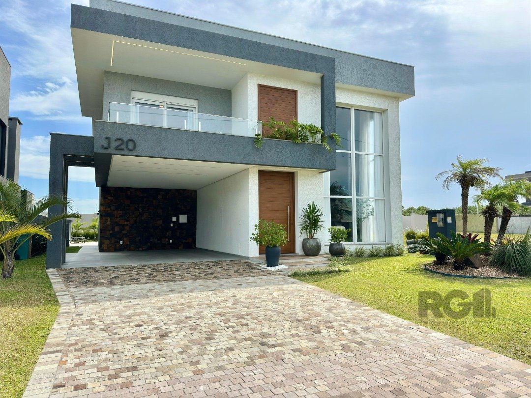 Casa de Condomínio à venda com 5 quartos, 351m² - Foto 1