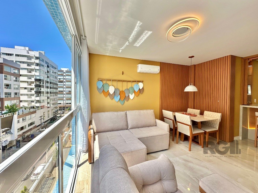 Apartamento à venda com 2 quartos, 75m² - Foto 4