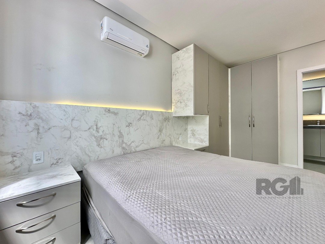 Apartamento à venda com 2 quartos, 75m² - Foto 19