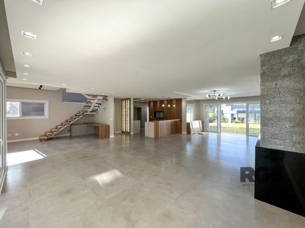 Casa de Condomínio para alugar com 3 quartos, 299m² - Foto 5