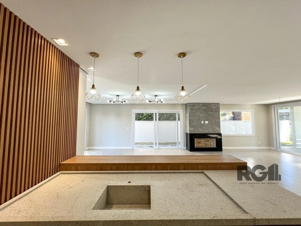 Casa de Condomínio para alugar com 3 quartos, 299m² - Foto 14