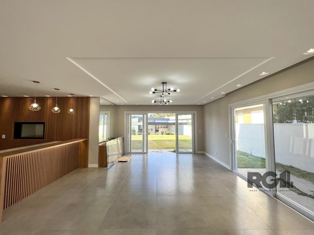 Casa de Condomínio para alugar com 3 quartos, 299m² - Foto 7