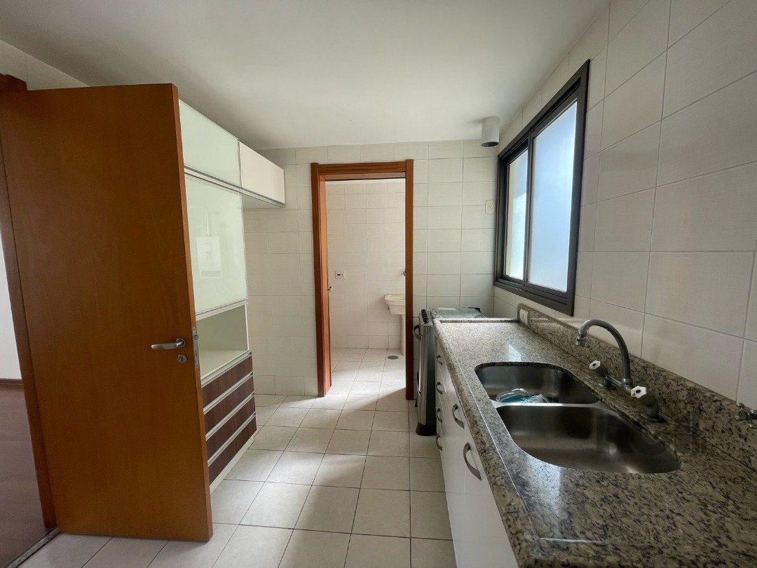 Apartamento para alugar com 3 quartos, 94m² - Foto 5