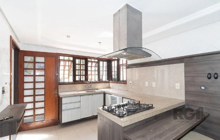 Casa para alugar com 5 quartos, 304m² - Foto 14